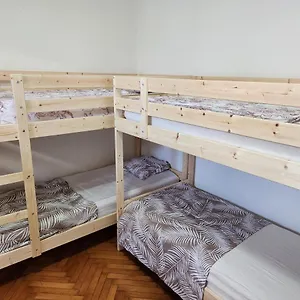 Centar Ostanak kod kuće